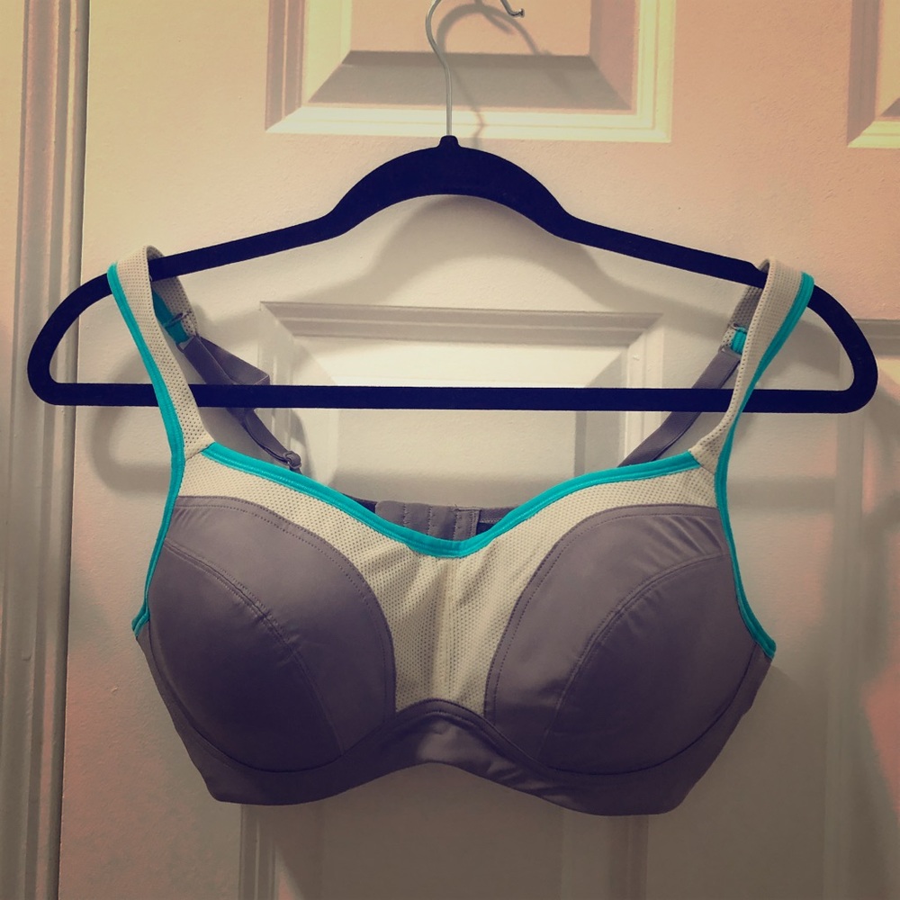 Heidi Klimt sport bra with underwire